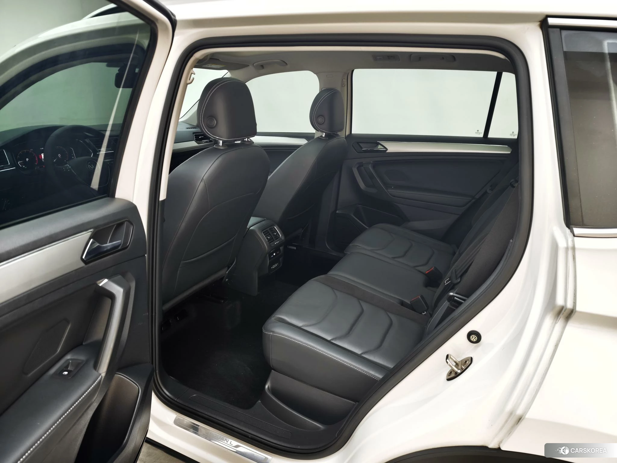 Volkswagen Tiguan L 2020 Белый из Китая, фото 3