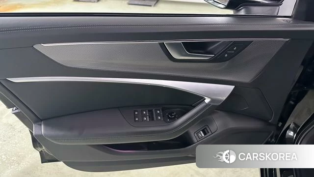 Audi A6L 2022 Черный из Китая, фото 3