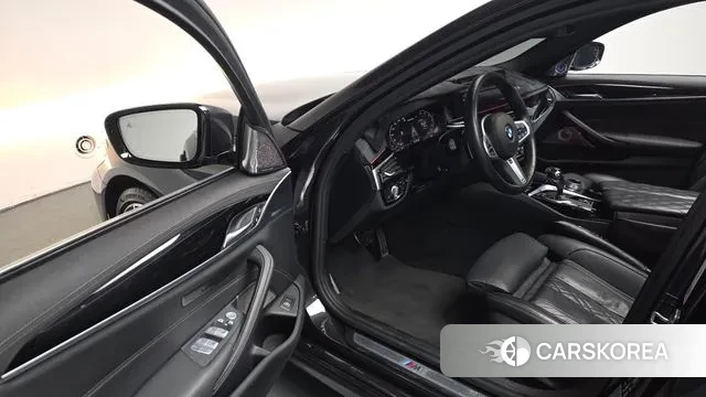 BMW 5 Series (G30) 2022 Серый из Кореи, фото 3