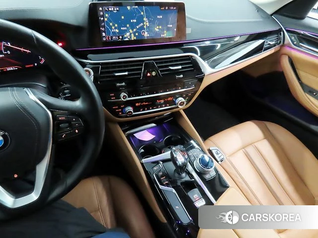 BMW 5 Series (G30) 2019 Белый из Кореи, фото 3