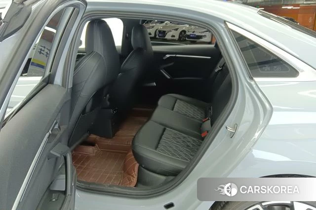 Audi A3 2025 Темно-серый из Китая, фото 3