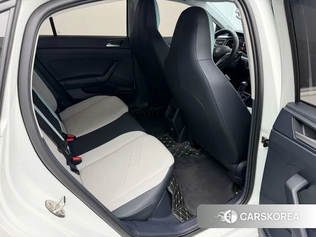 Volkswagen Lavida 2024 Белый из Китая, фото 3