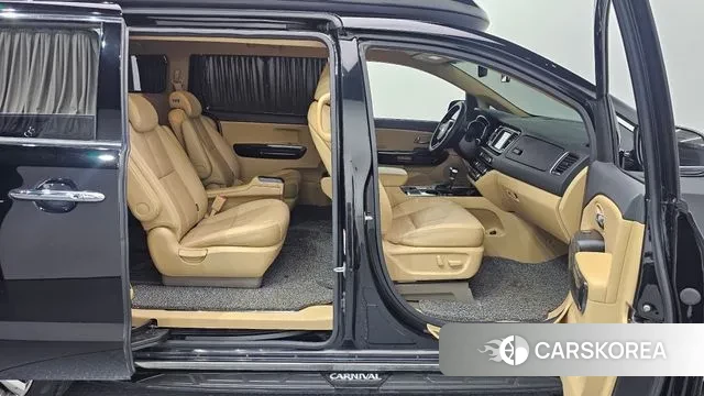 Kia The New Carnival 2018 Черный из Кореи, фото 3