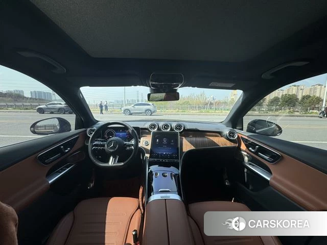 Mercedes-Benz GLC 2024 Черный из Китая, фото 3