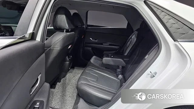 Hyundai The New Avante (CN7) 2024 Белый из Кореи, фото 3