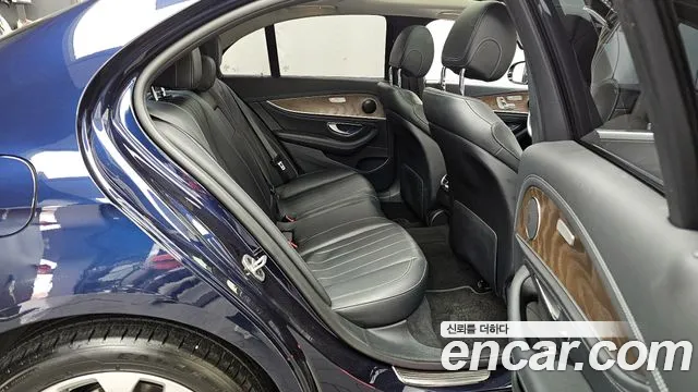 Mercedes-Benz E-Class W213 2019 Синий из Кореи, фото 3