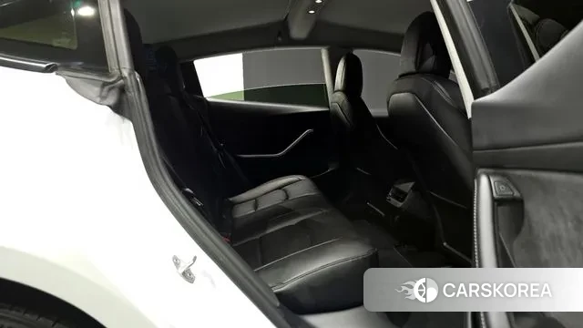 Tesla Model 3 2022 Белый из Кореи, фото 3