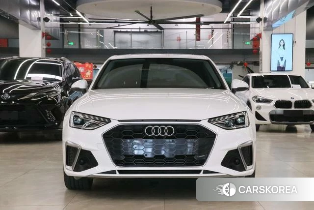 Audi A4L 2021 Белый из Китая, фото 3