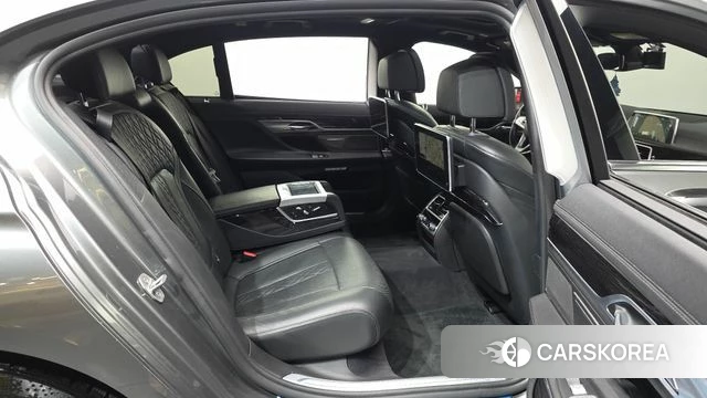 BMW 7 Series (G11) 2018 Серый из Кореи, фото 3