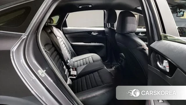 Kia The New K3 2nd generation 2022 Серый из Кореи, фото 3