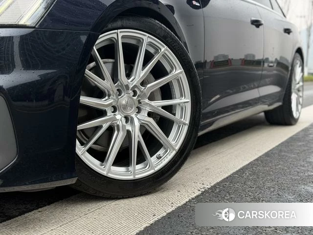 Audi A6 (import) 2021 Черный из Китая, фото 3