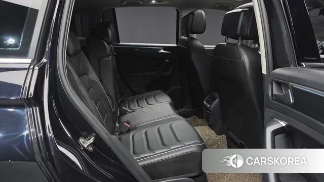 Volkswagen Tiguan second Generation 2023 Черный из Кореи, фото 3