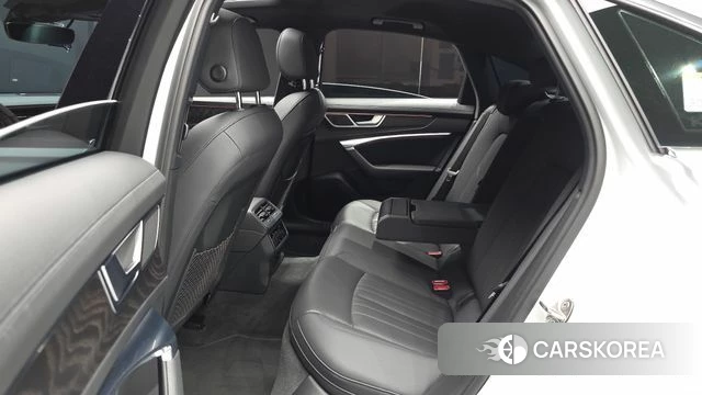 Audi A6 (C8) 2021 Белый из Кореи, фото 3