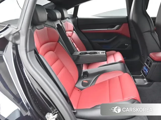 Porsche Taycan 2024 Черный из Кореи, фото 3