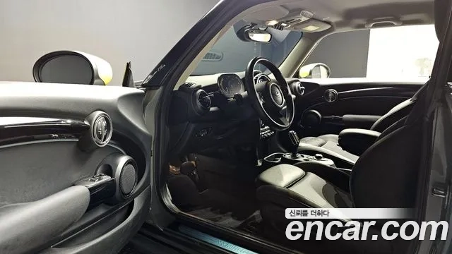 Mini Cooper Electric 2022 Серебристо-серый из Кореи, фото 3