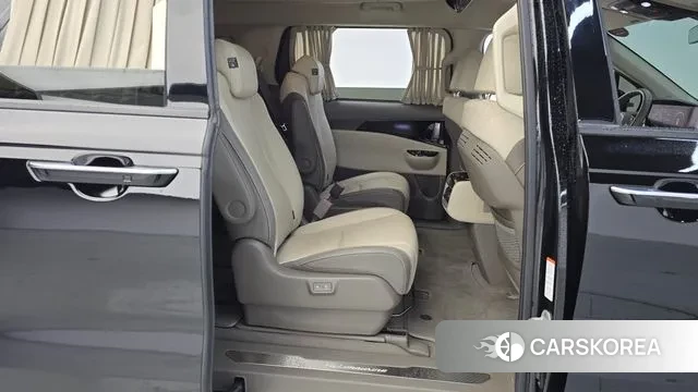 Kia Carnival 4th generation 2022 Черный из Кореи, фото 3