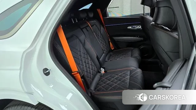 Genesis GV70 2025 Белый из Кореи, фото 3