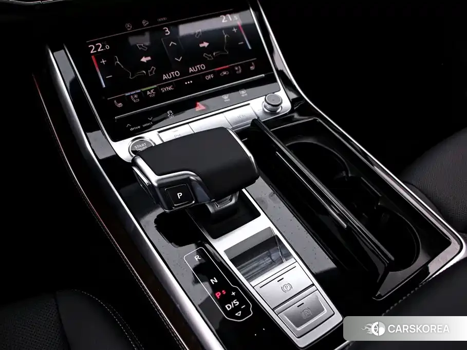 Audi Q7 2025 Черный из Китая, фото 3