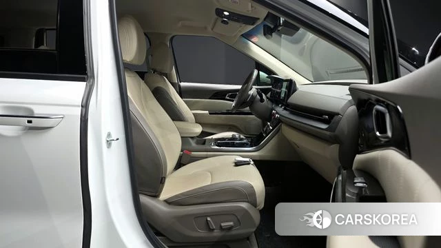 Kia Carnival 4th generation 2022 Белый из Кореи, фото 3