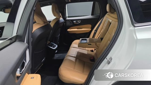 Volvo V60 Cross-Country 2nd Generation 2020 Белый из Кореи, фото 3