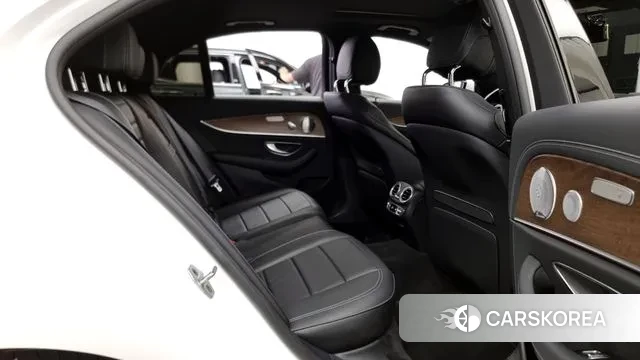 Mercedes-Benz E-Class W213 2020 Белый из Кореи, фото 3