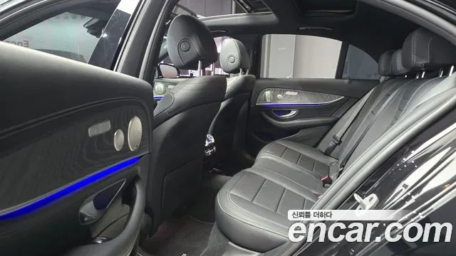 Mercedes-Benz E-Class W213 2021 Черный из Кореи, фото 3