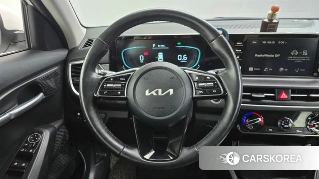 Kia The New Seltos 2024 Белый из Кореи, фото 3