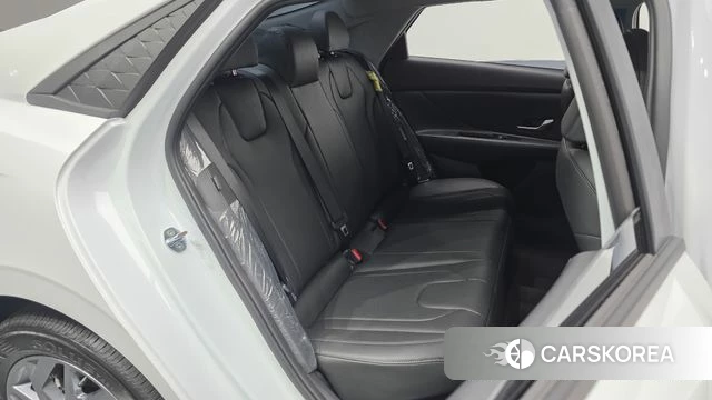 Hyundai The New Avante Hybrid (CN7) 2025 Белый из Кореи, фото 3