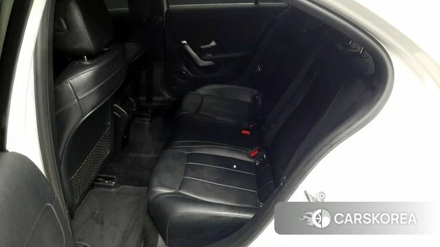 Mercedes-Benz A-Class W177 2021 Белый из Кореи, фото 3