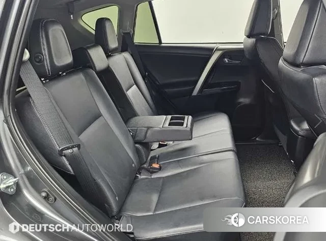 Toyota RAV4 2018 Серый из Кореи, фото 3