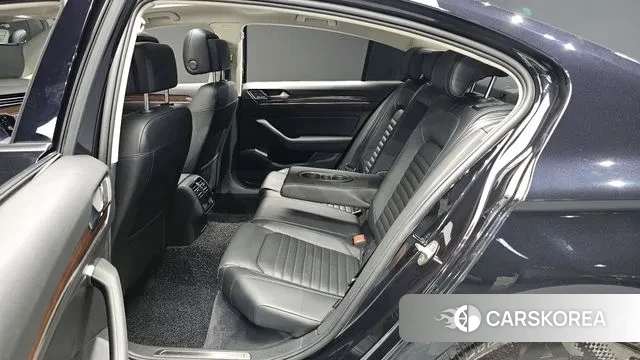 Volkswagen Passat GT (B8) 2018 Черный из Кореи, фото 3