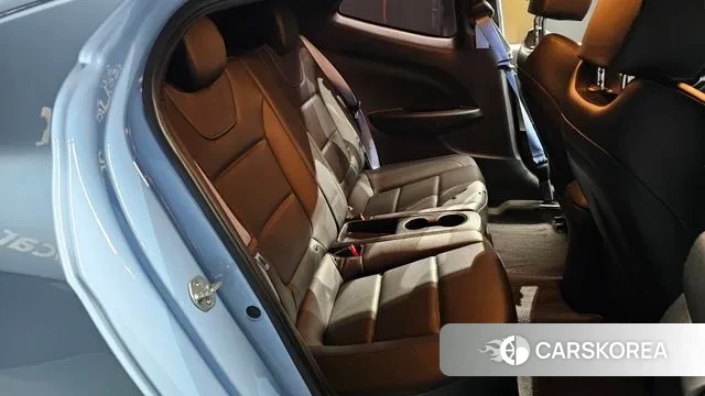 Hyundai Veloster (JS) 2019 Светло-серебряный цвет из Кореи, фото 3