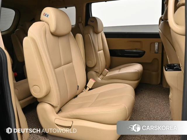 Kia The New Carnival 2018 Черный из Кореи, фото 3