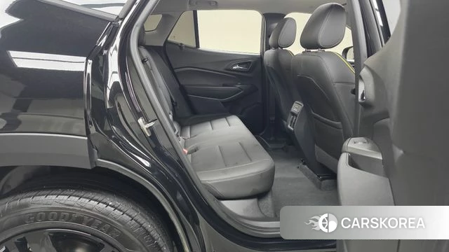 Chevrolet (GM Daewoo) Trax Crossover 2023 Черный из Кореи, фото 3