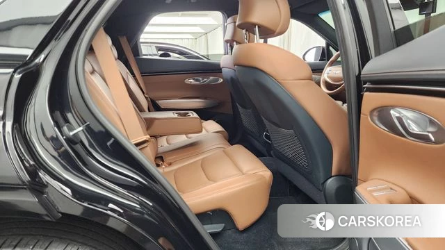 Genesis GV70 2022 Черный из Кореи, фото 3