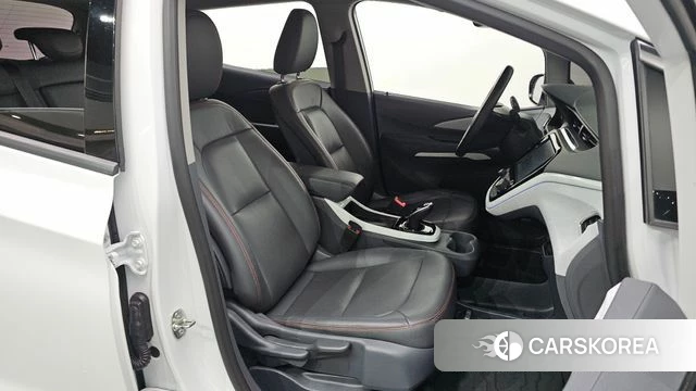 Chevrolet (GM Daewoo) Bolt EV 2021 Белый из Кореи, фото 3