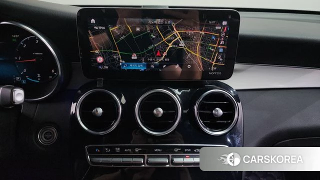 Mercedes-Benz GLC-Class X253 2021 Белый из Кореи, фото 3
