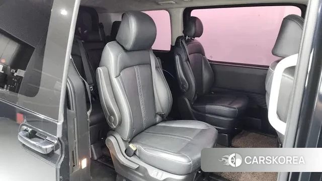 Hyundai Staria 2021 Синий из Кореи, фото 3