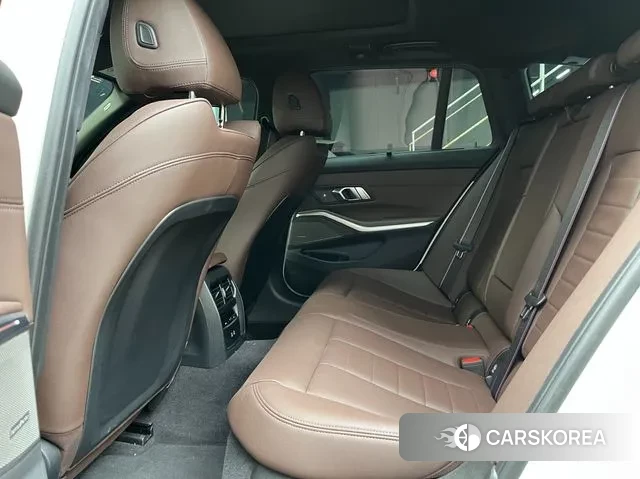 BMW 3 Series (G20) 2025 Белый из Кореи, фото 3