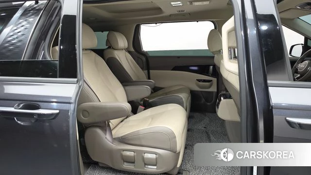 Kia Carnival 4th generation 2023 Серый из Кореи, фото 3