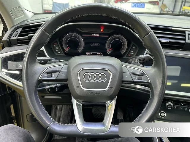 Audi Q3 2023 Темно-серый из Китая, фото 3