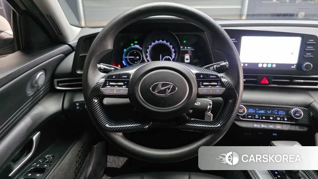 Hyundai Avante Hybrid (CN7) 2022 Серебристо-серый из Кореи, фото 3