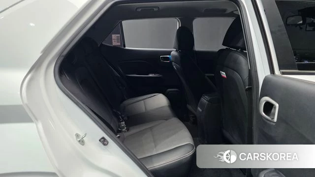 Hyundai Venue 2022 Белый из Кореи, фото 3