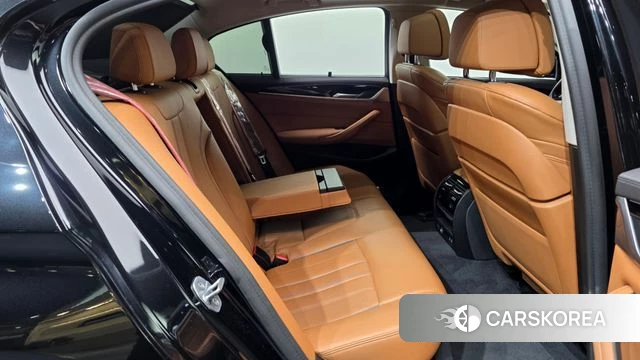 BMW 5 Series (G30) 2022 Черный из Кореи, фото 3