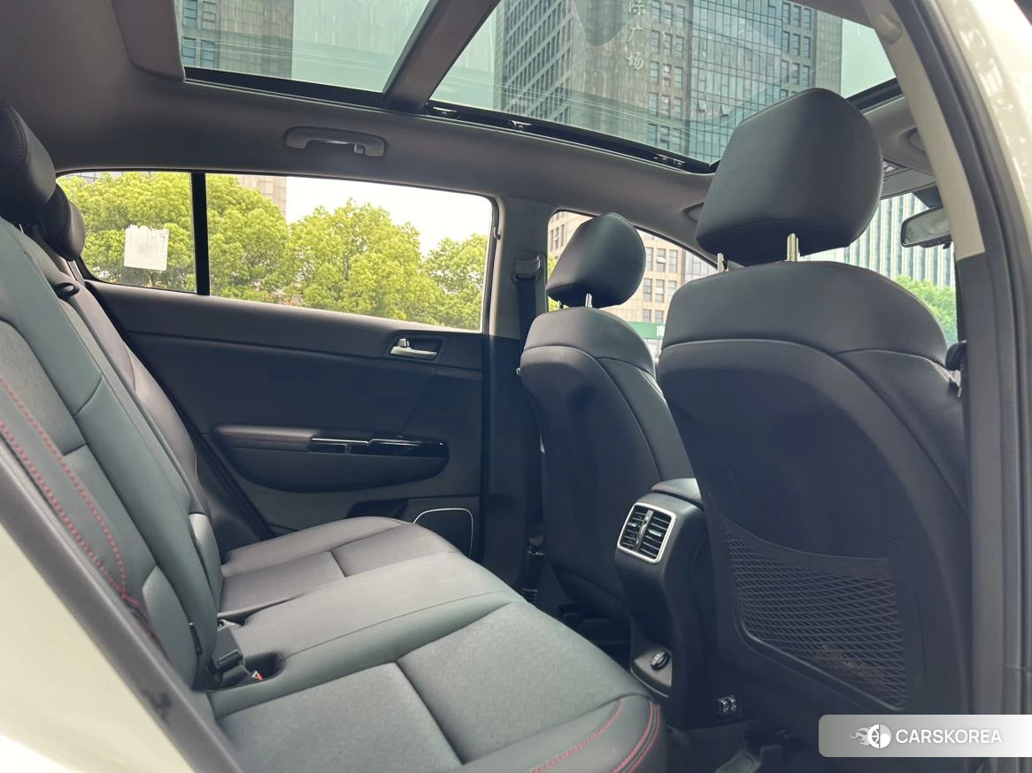 Kia KX5 2021 Белый из Китая, фото 3