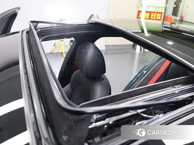 Kia Stinger Meister 2022 Темно-зеленый из Кореи, фото 3