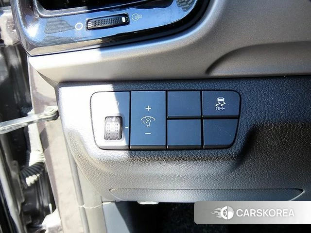 Kia Stonic 2018 Серый из Кореи, фото 3