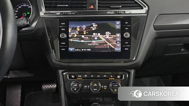 Volkswagen Tiguan second Generation 2020 Белый из Кореи, фото 3