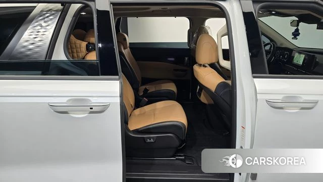 Kia Carnival 4th generation 2023 Белый из Кореи, фото 3