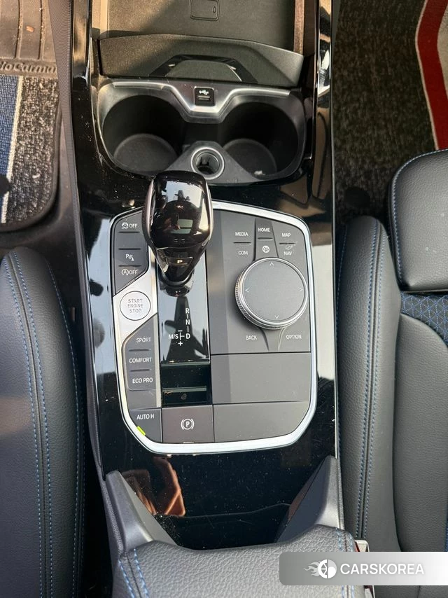 BMW 1 Series (F40) 2023 Белый из Кореи, фото 3